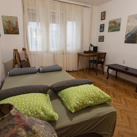 The Pioneers Home 2 Skopje Buitenkant foto